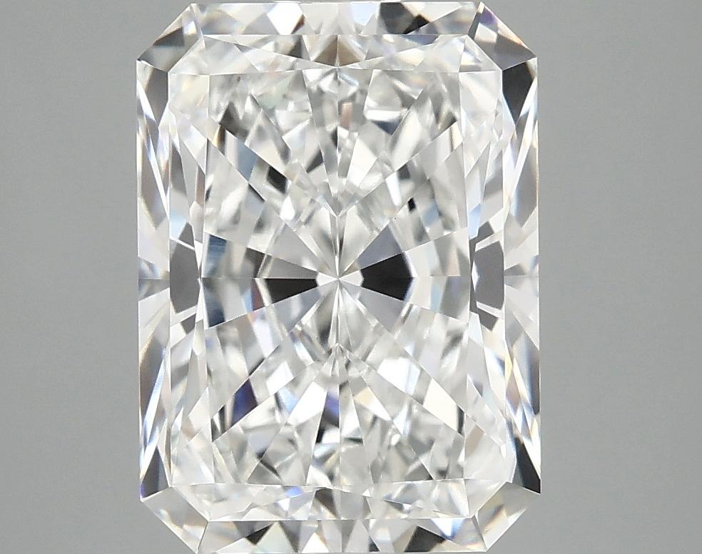 4.09 Carat Radiant Shaped Excellent Cut VVS2 IGI Certified Lab Grown Diamond