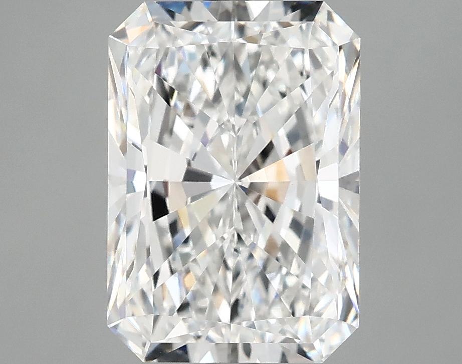 3.86 Carat Radiant Shaped Ideal Cut VVS2 IGI Certified Lab Grown Diamond
