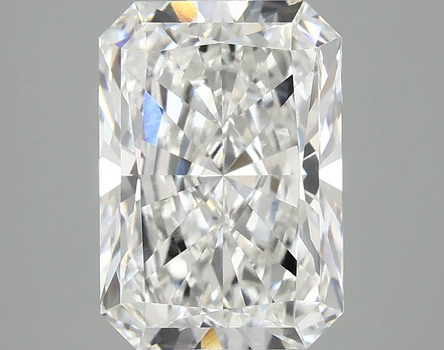 3.02 Carat Radiant Shaped Ideal Cut VVS2 IGI Certified Lab Grown Diamond