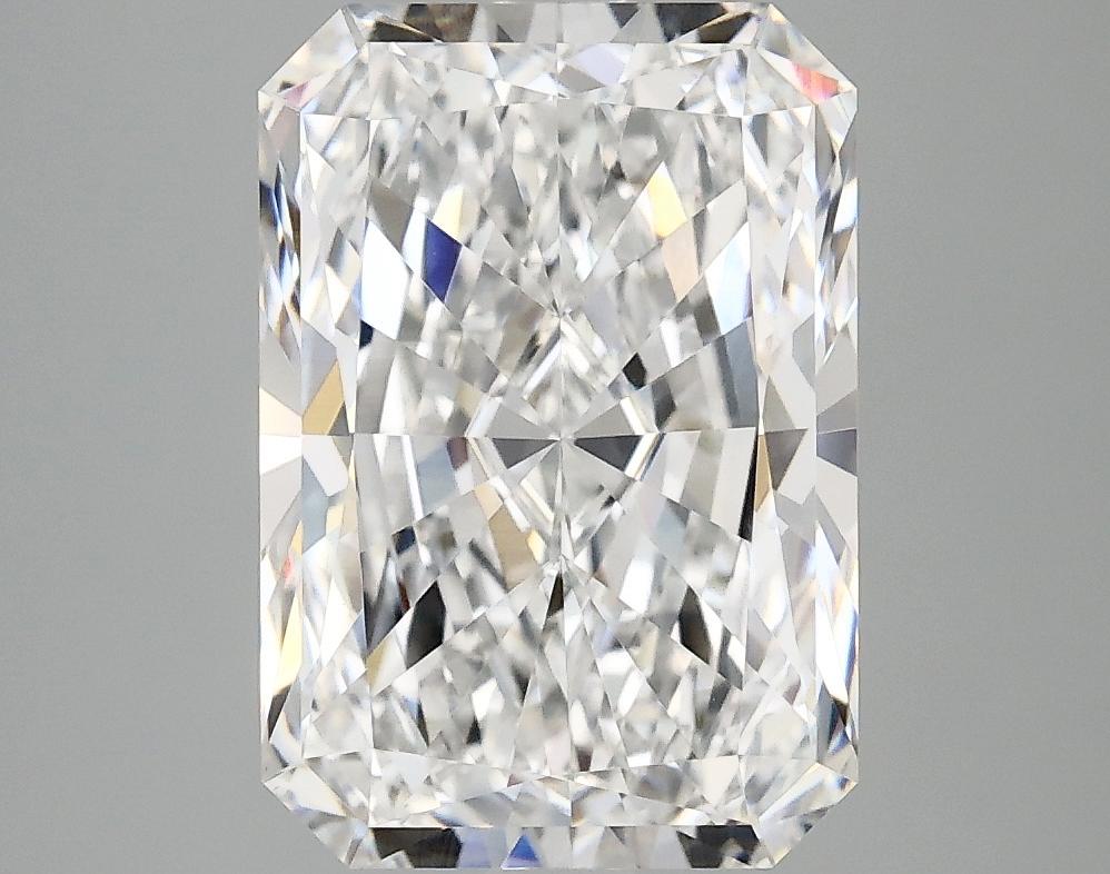 3.93 Carat Radiant Shaped Ideal Cut VVS2 IGI Certified Lab Grown Diamond