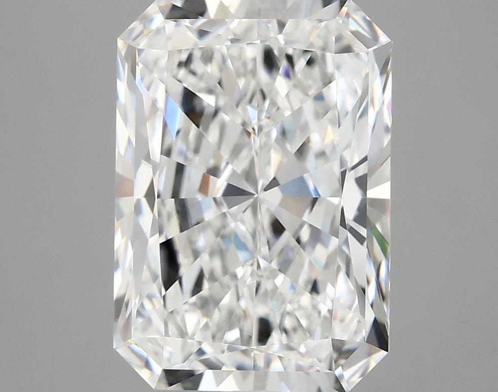 4.07 Carat Radiant Shaped Ideal Cut VVS2 IGI Certified Lab Grown Diamond