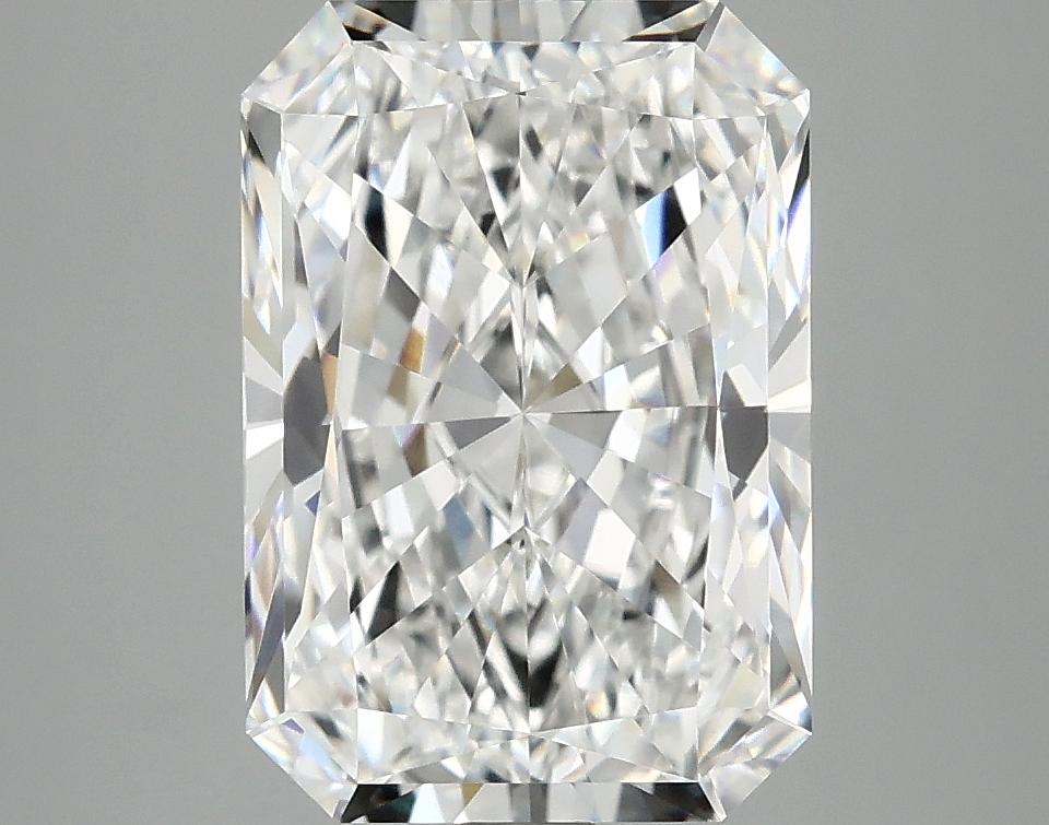 3.93 Carat Radiant Shaped Ideal Cut VVS2 IGI Certified Lab Grown Diamond