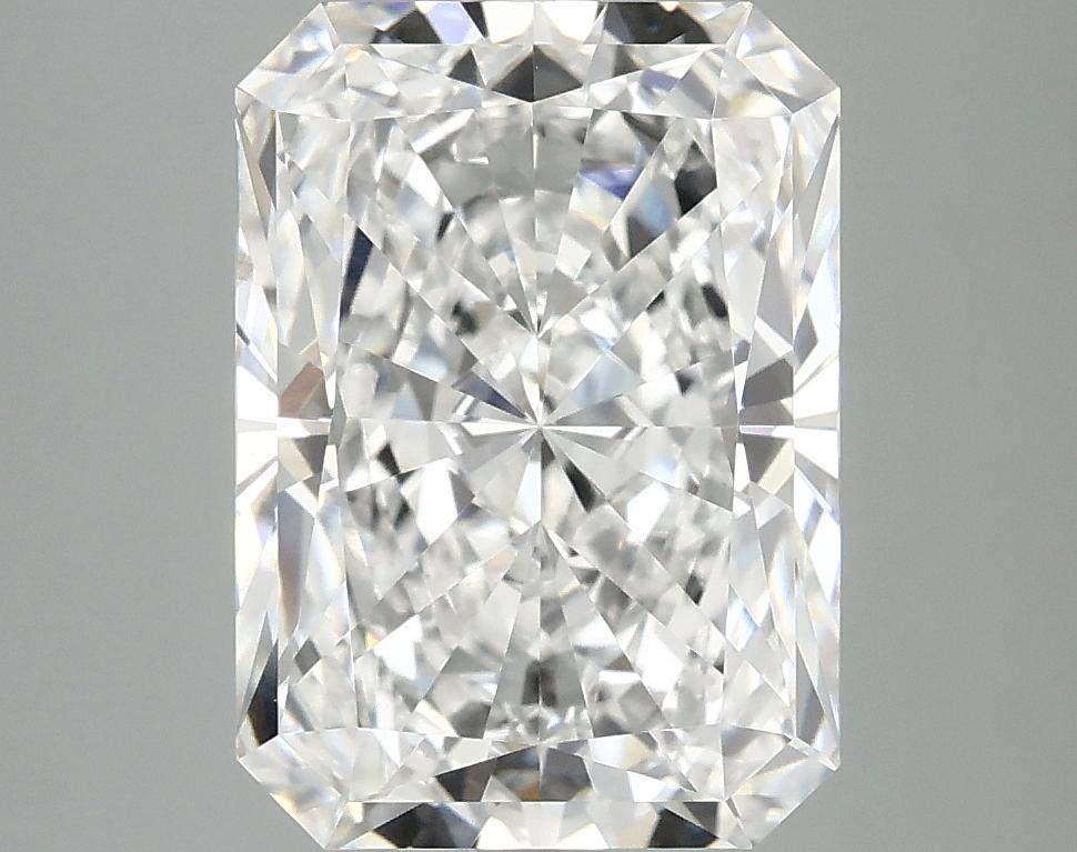 4.07 Carat Radiant Shaped Ideal Cut VVS2 IGI Certified Lab Grown Diamond