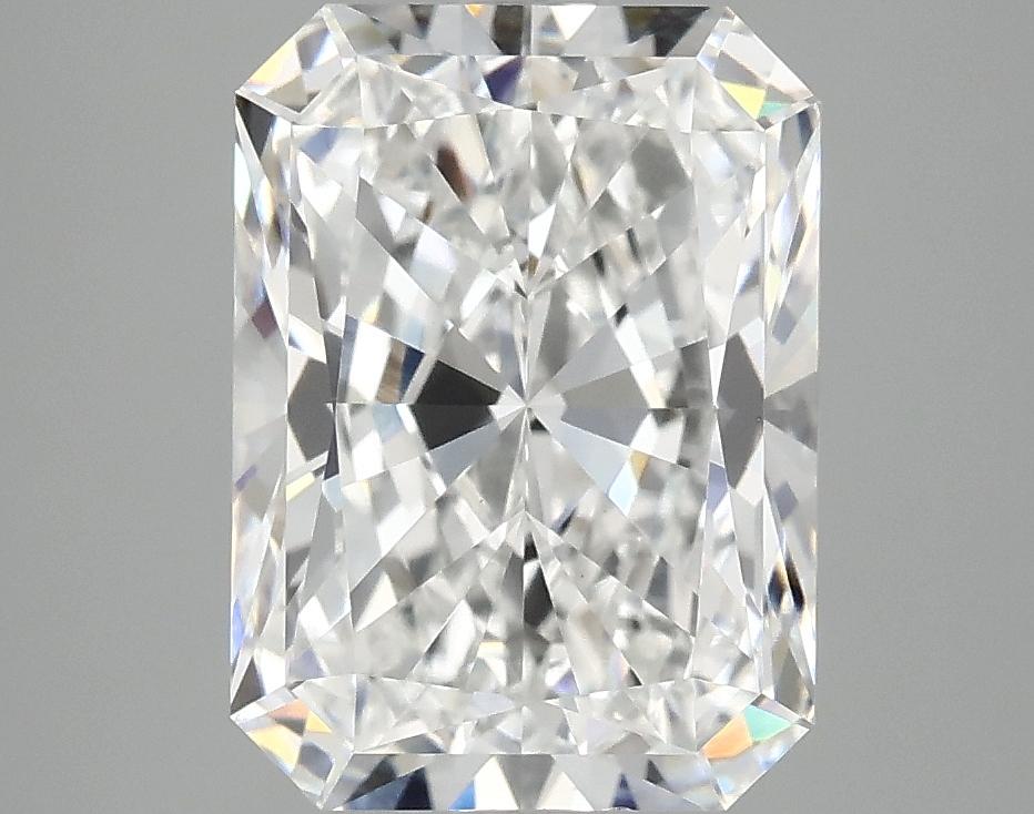3.92 Carat Radiant Shaped Excellent Cut VS1 IGI Certified Lab Grown Diamond
