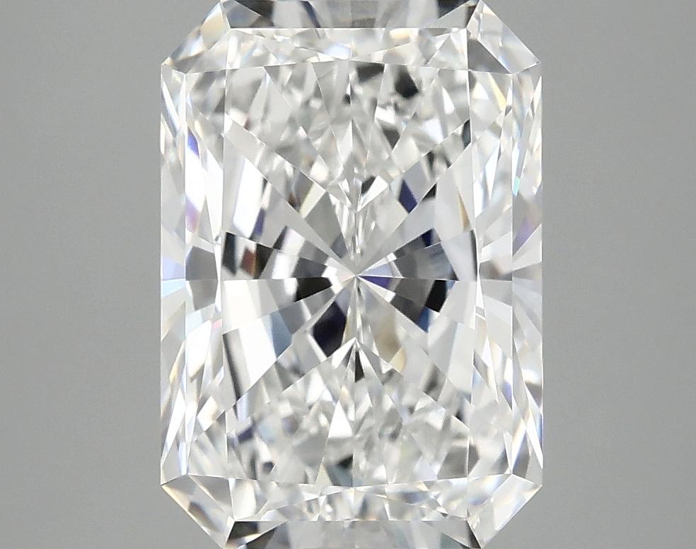4.05 Carat Radiant Shaped Ideal Cut VVS2 IGI Certified Lab Grown Diamond