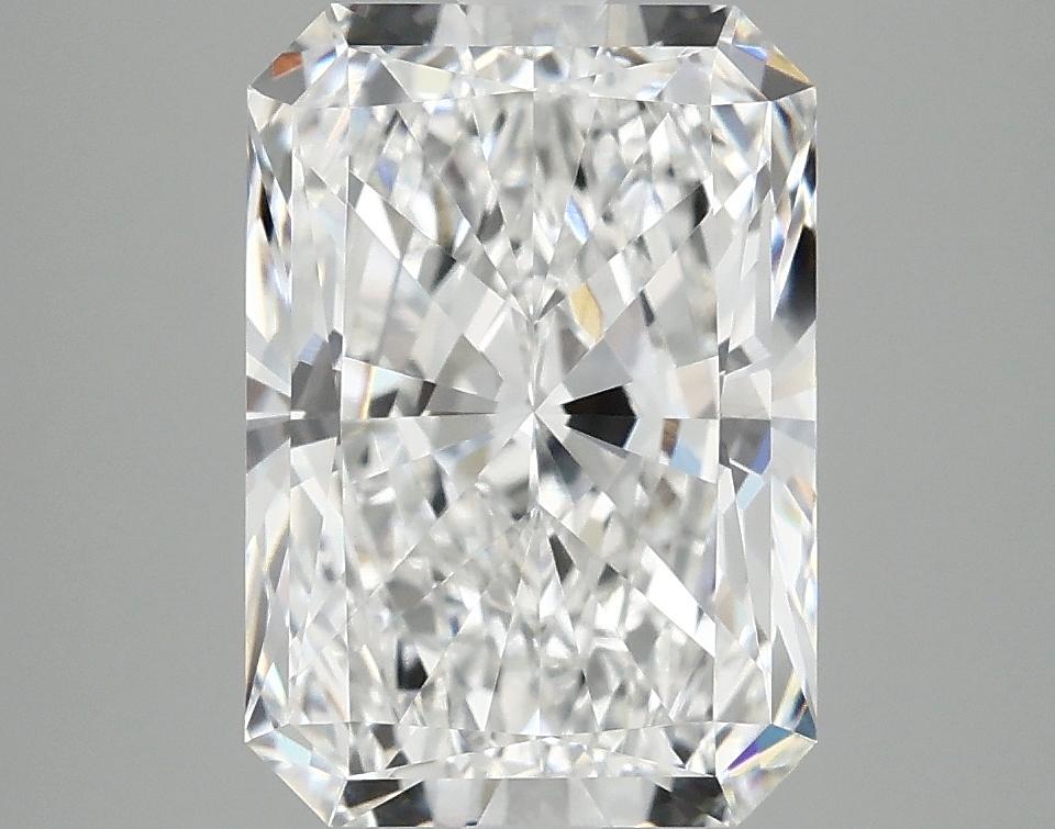 3.93 Carat Radiant Shaped Ideal Cut VVS2 IGI Certified Lab Grown Diamond