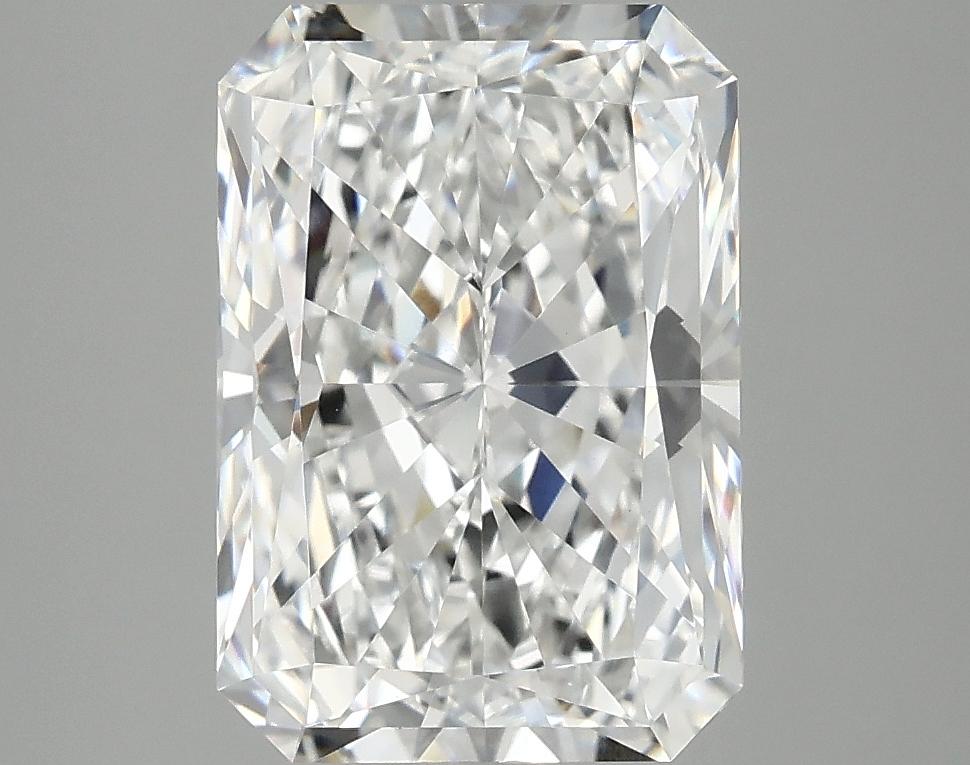 3.94 Carat Radiant Shaped Ideal Cut VVS2 IGI Certified Lab Grown Diamond