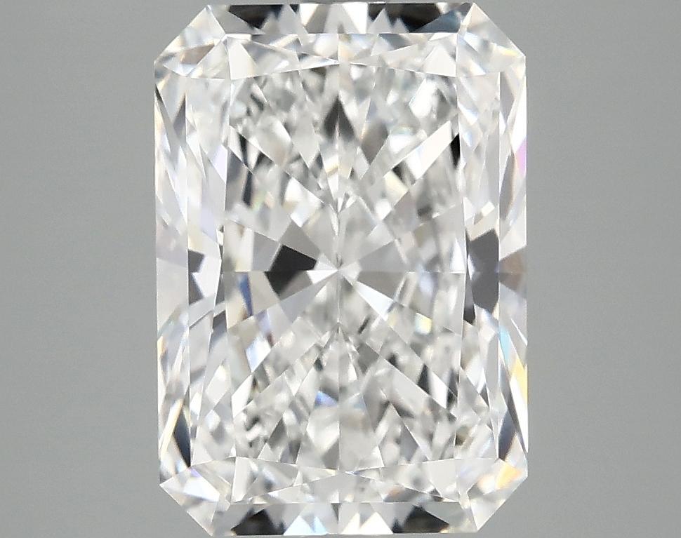 3.93 Carat Radiant Shaped Ideal Cut VVS2 IGI Certified Lab Grown Diamond