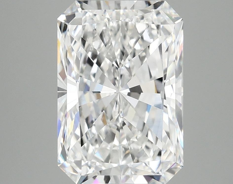 3.91 Carat Radiant Shaped Ideal Cut VVS2 IGI Certified Lab Grown Diamond