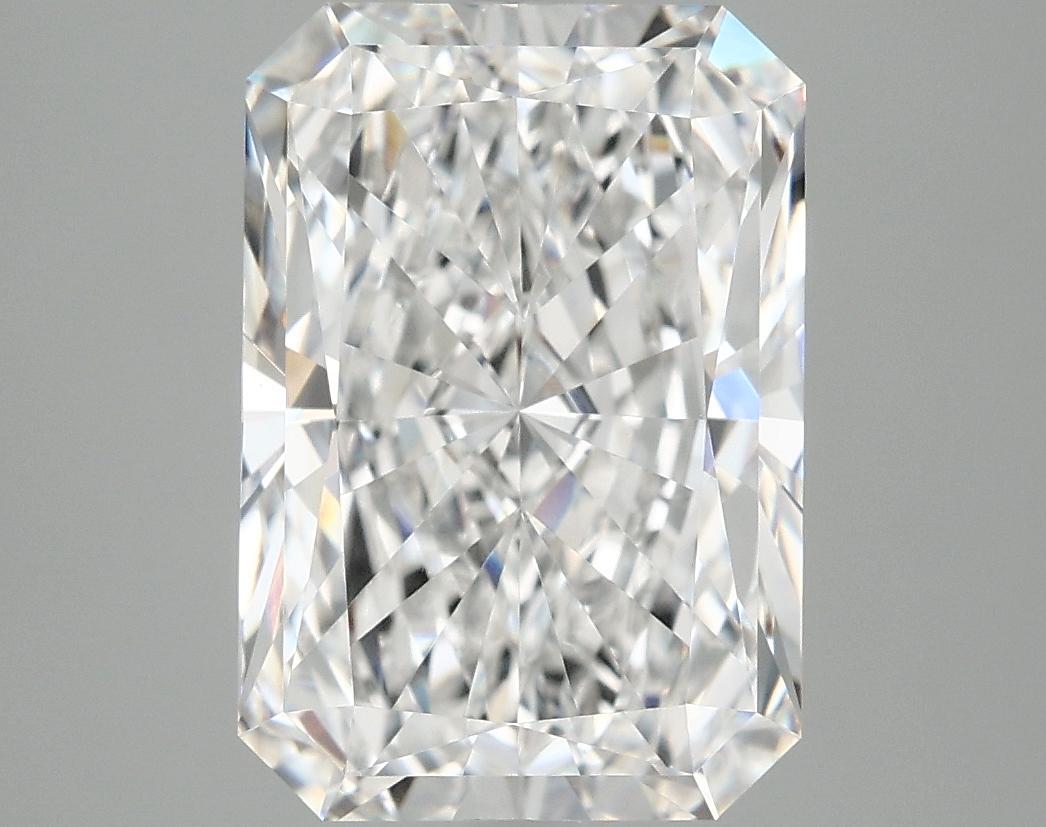 4.07 Carat Radiant Shaped Ideal Cut VVS2 IGI Certified Lab Grown Diamond
