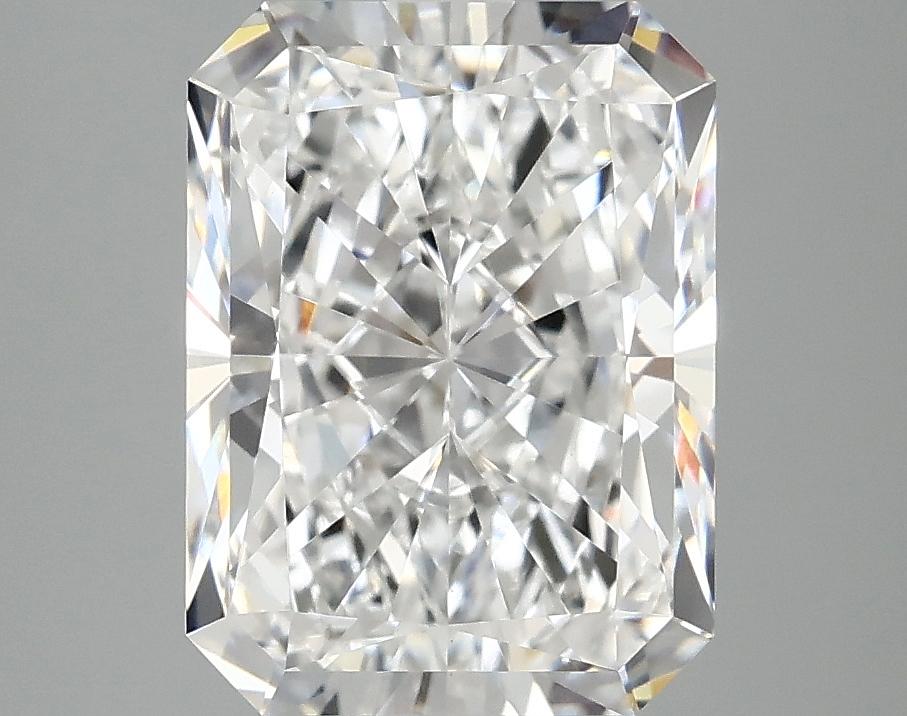 3.86 Carat Radiant Shaped Excellent Cut VVS2 IGI Certified Lab Grown Diamond