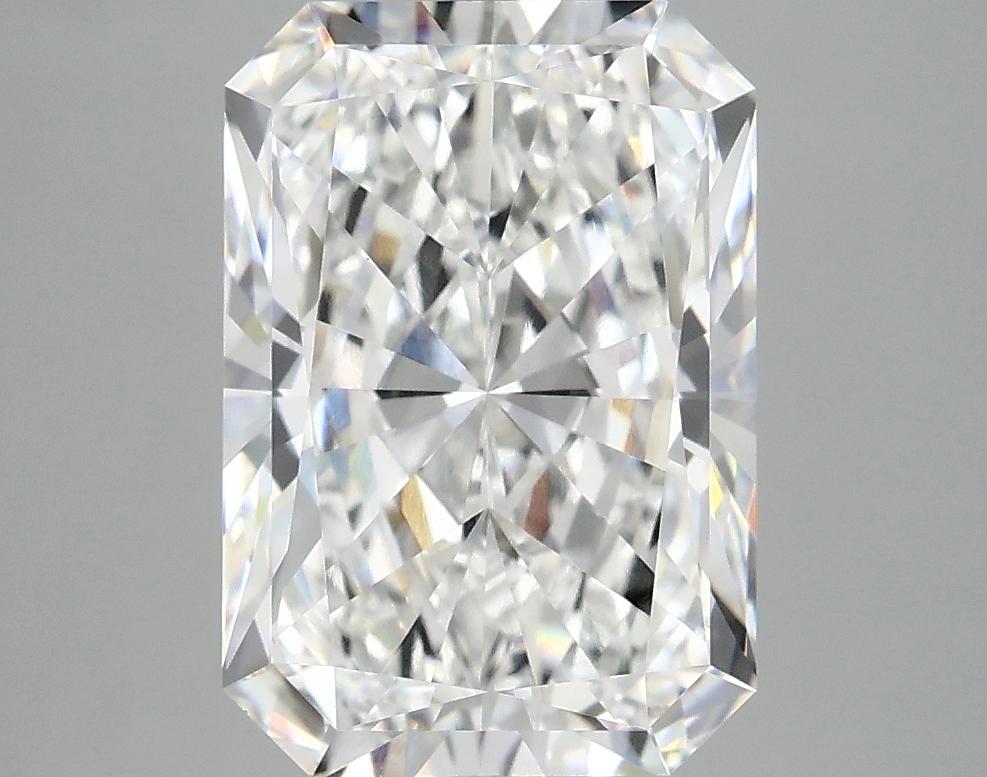 4.15 Carat Radiant Shaped Ideal Cut VVS2 IGI Certified Lab Grown Diamond