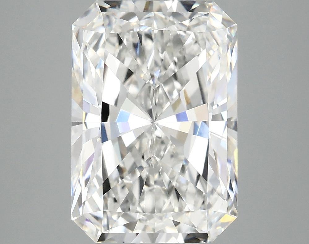 3.85 Carat Radiant Shaped Ideal Cut VVS2 IGI Certified Lab Grown Diamond