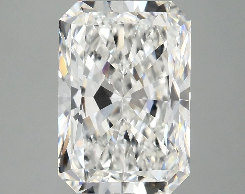 3.87 Carat Radiant Shaped Ideal Cut VVS2 IGI Certified Lab Grown Diamond