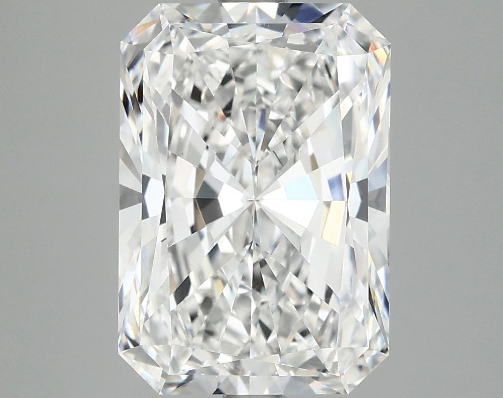 3.92 Carat Radiant Shaped Ideal Cut VVS2 IGI Certified Lab Grown Diamond
