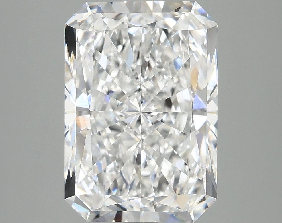 4.1 Carat Radiant Shaped Ideal Cut VVS2 IGI Certified Lab Grown Diamond