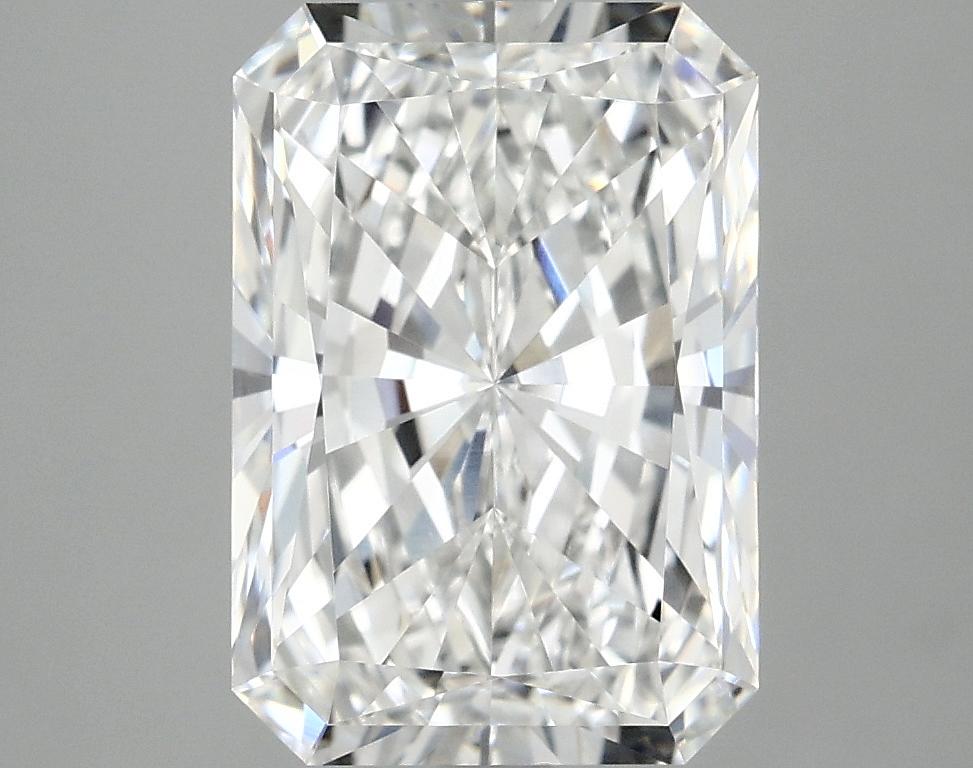 3.94 Carat Radiant Shaped Ideal Cut VVS2 IGI Certified Lab Grown Diamond
