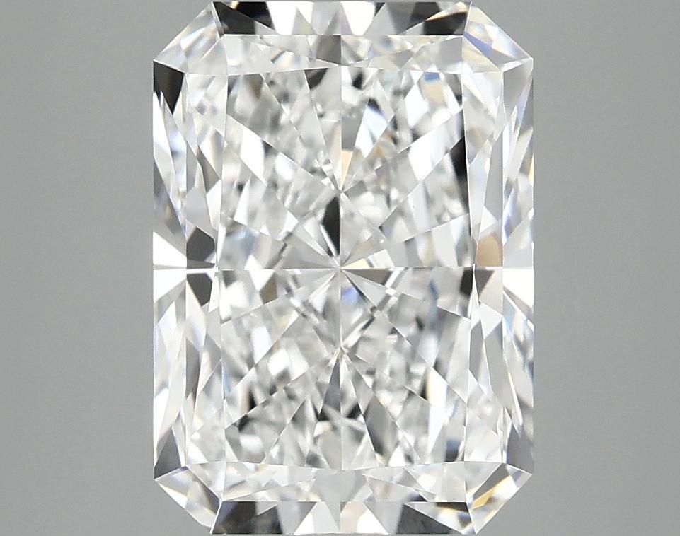 4.05 Carat Radiant Shaped Ideal Cut VVS2 IGI Certified Lab Grown Diamond