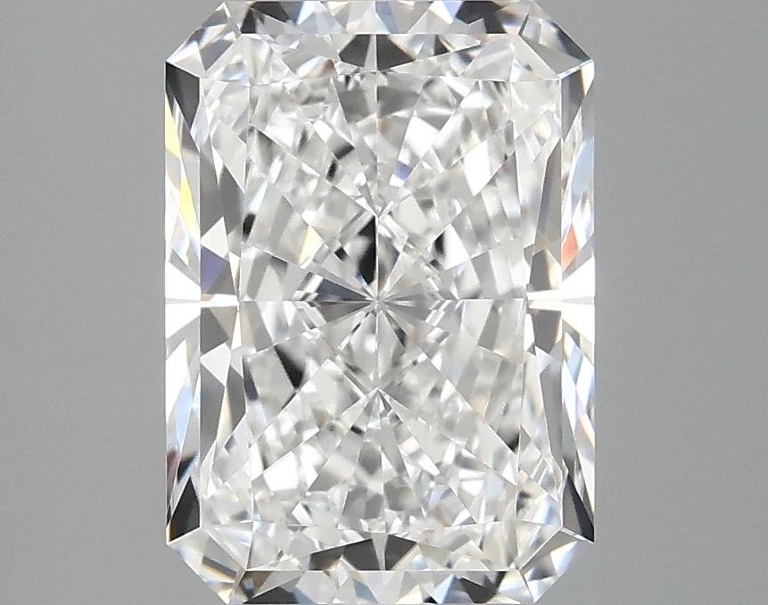 3.05 Carat Radiant Shaped Ideal Cut VVS2 IGI Certified Lab Grown Diamond