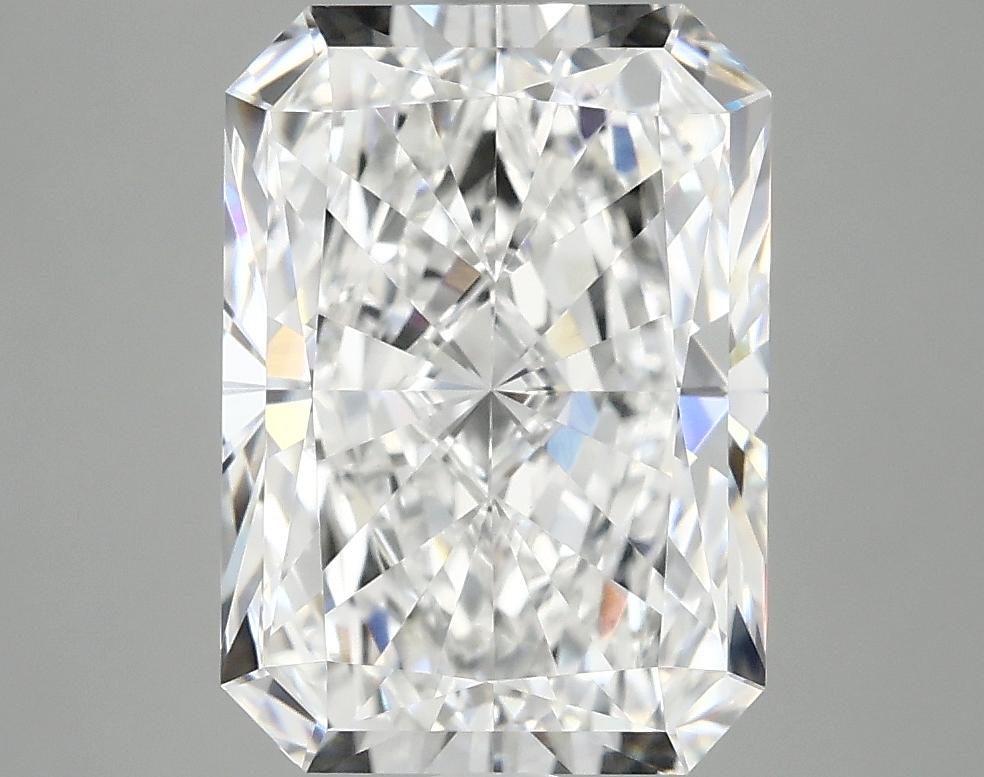 3.95 Carat Radiant Shaped Ideal Cut VVS2 IGI Certified Lab Grown Diamond