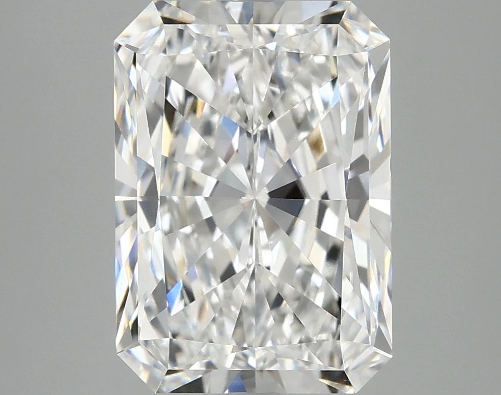 3.94 Carat Radiant Shaped Ideal Cut VS1 IGI Certified Lab Grown Diamond