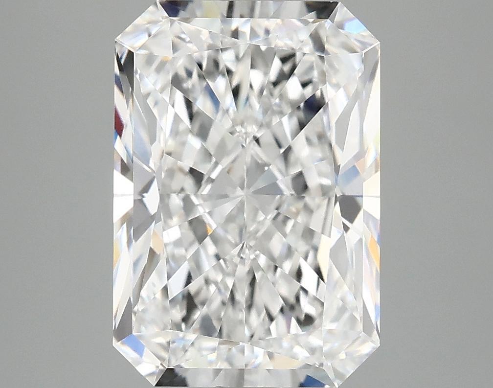 3.87 Carat Radiant Shaped Ideal Cut VVS2 IGI Certified Lab Grown Diamond