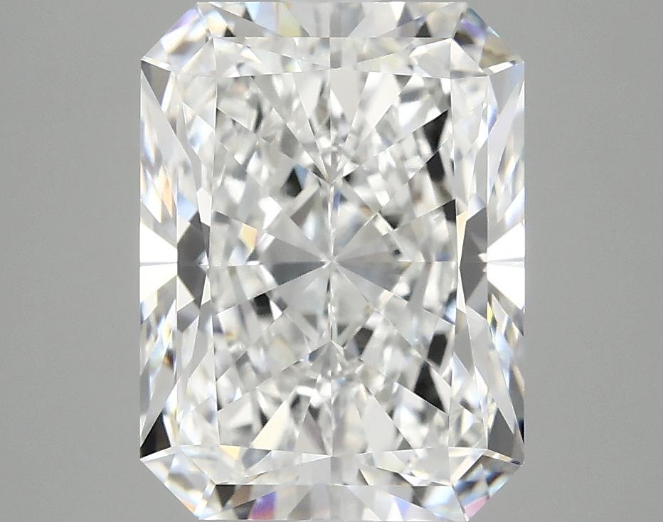 4.04 Carat Radiant Shaped Excellent Cut VVS2 IGI Certified Lab Grown Diamond