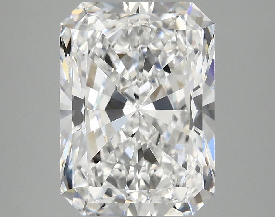 3.92 Carat Radiant Shaped Excellent Cut VVS2 IGI Certified Lab Grown Diamond