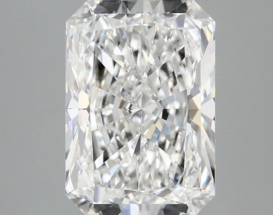3.1 Carat Radiant Shaped Ideal Cut VVS2 IGI Certified Lab Grown Diamond