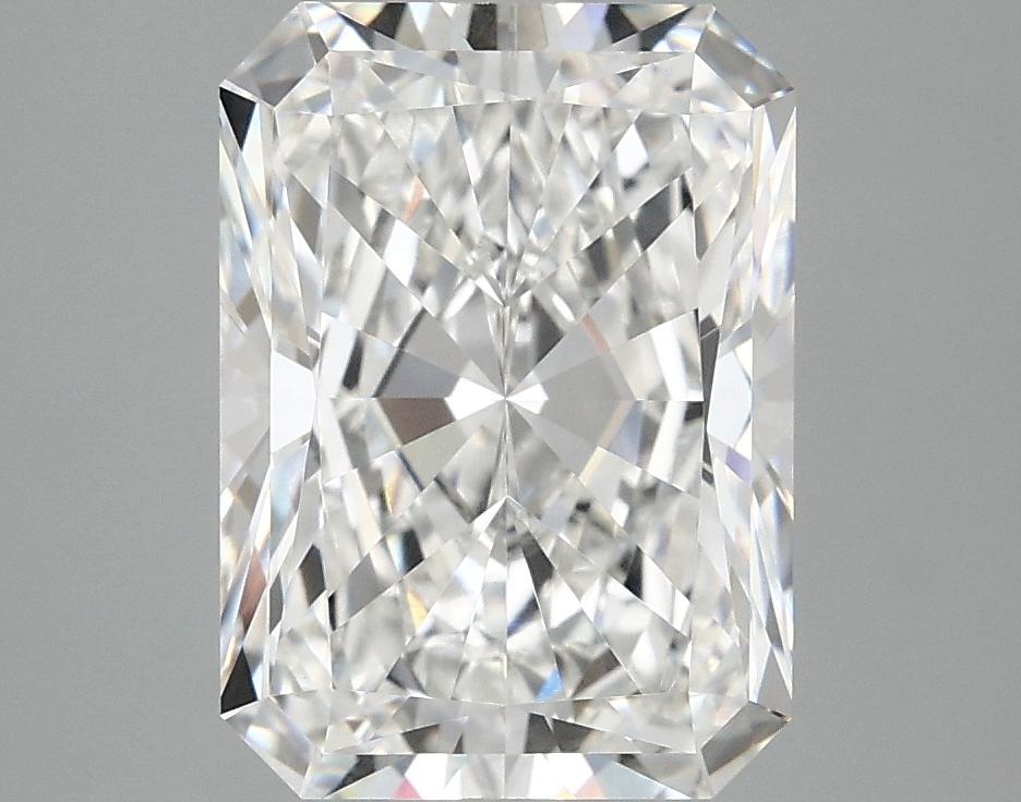 3.98 Carat Radiant Shaped Excellent Cut VVS2 IGI Certified Lab Grown Diamond