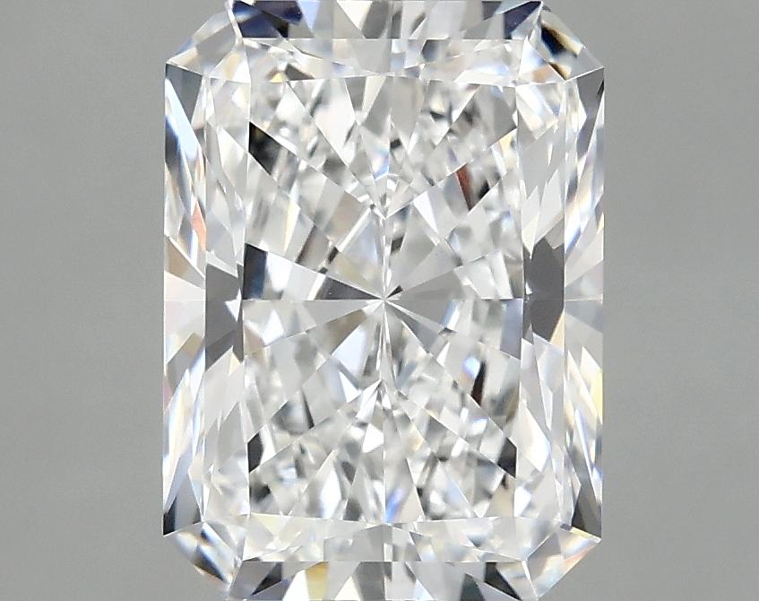 3.08 Carat Radiant Shaped Excellent Cut VVS2 IGI Certified Lab Grown Diamond