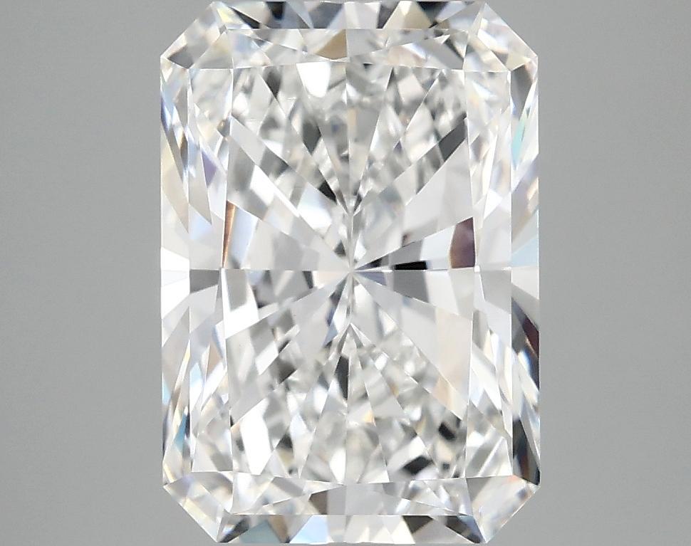 3.93 Carat Radiant Shaped Ideal Cut VVS2 IGI Certified Lab Grown Diamond