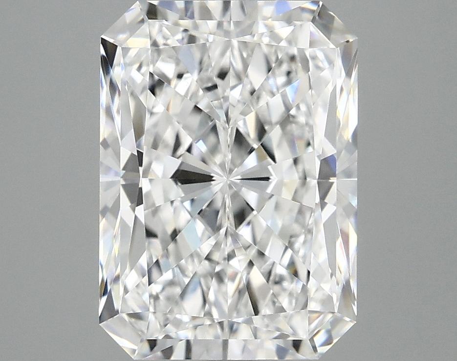 3.91 Carat Radiant Shaped Ideal Cut VVS2 IGI Certified Lab Grown Diamond