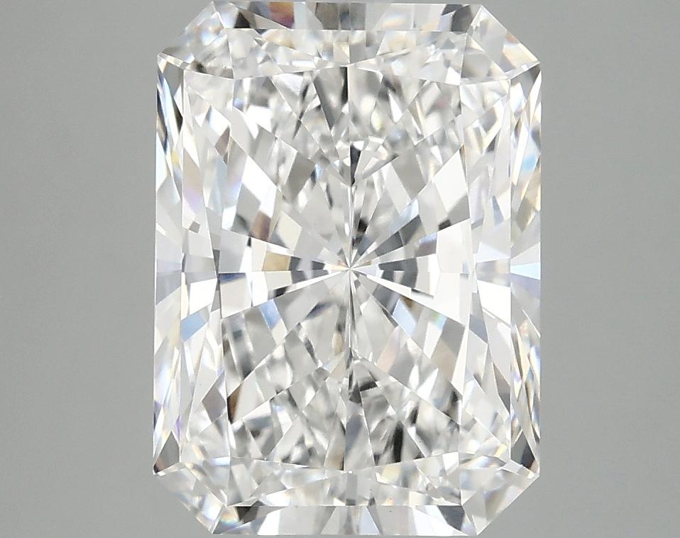 4.04 Carat Radiant Shaped Excellent Cut VVS2 IGI Certified Lab Grown Diamond