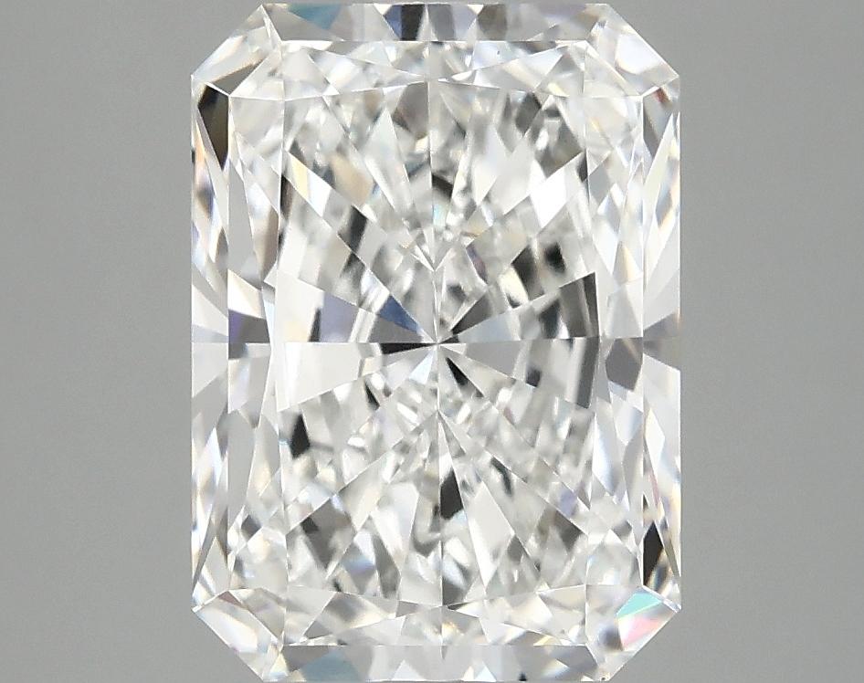 3.97 Carat Radiant Shaped Excellent Cut VVS2 IGI Certified Lab Grown Diamond