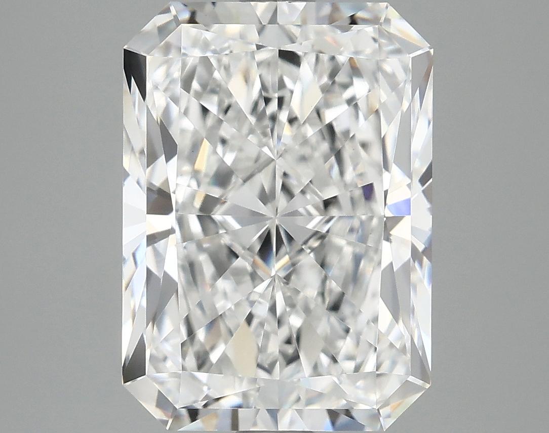 3.87 Carat Radiant Shaped Excellent Cut VS1 IGI Certified Lab Grown Diamond