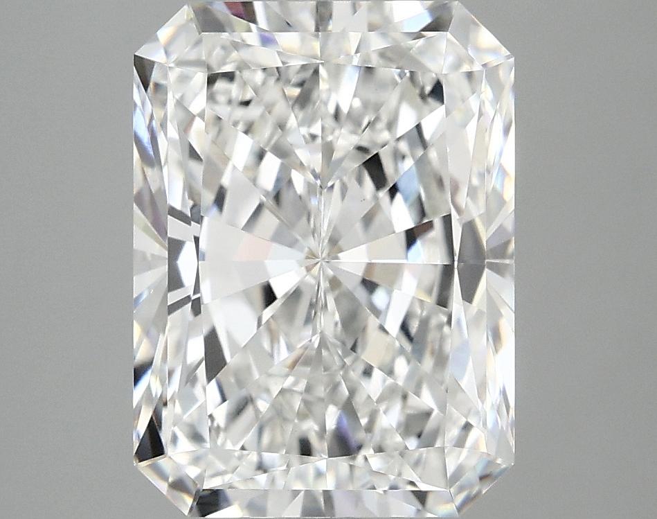 3.91 Carat Radiant Shaped Excellent Cut VS1 IGI Certified Lab Grown Diamond