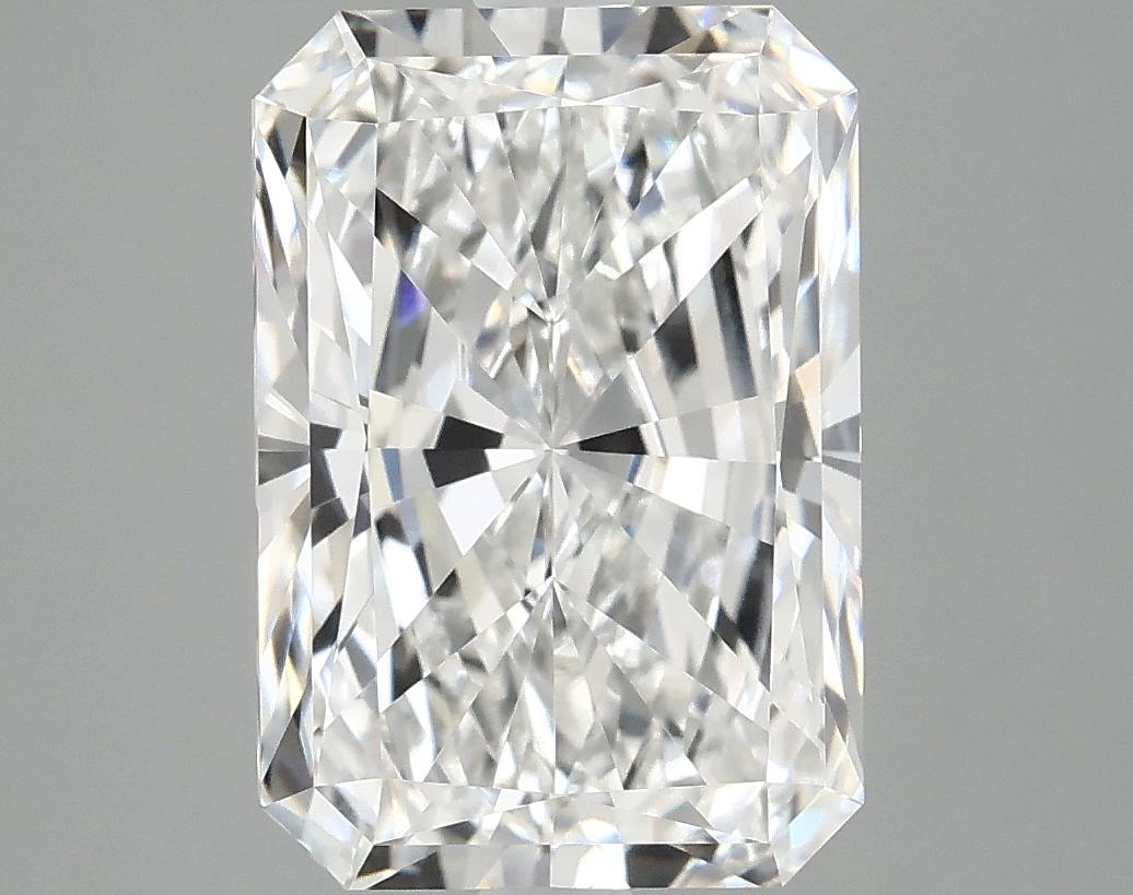 4.02 Carat Radiant Shaped Ideal Cut VVS2 IGI Certified Lab Grown Diamond