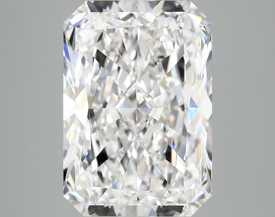 3.84 Carat Radiant Shaped Ideal Cut VVS2 IGI Certified Lab Grown Diamond