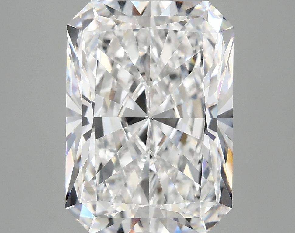4.13 Carat Radiant Shaped Ideal Cut VVS2 IGI Certified Lab Grown Diamond