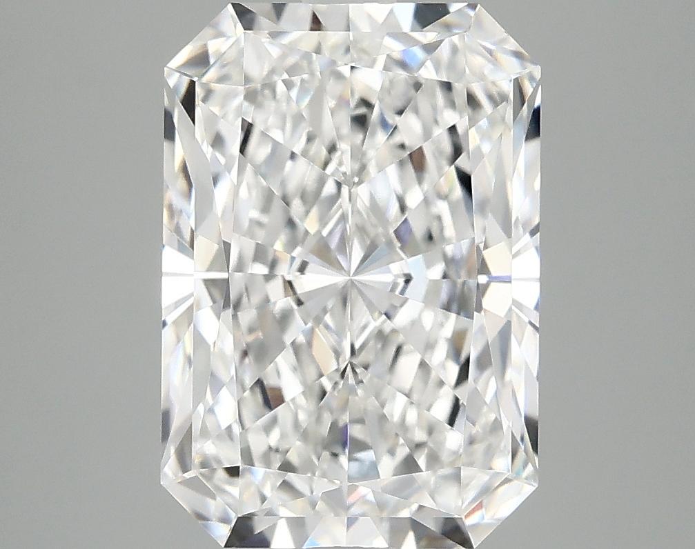 4.07 Carat Radiant Shaped Ideal Cut VVS2 IGI Certified Lab Grown Diamond