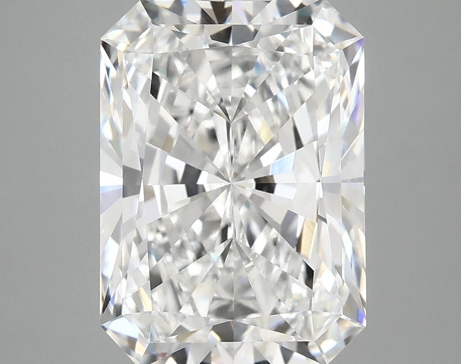 4.09 Carat Radiant Shaped Excellent Cut VVS2 IGI Certified Lab Grown Diamond