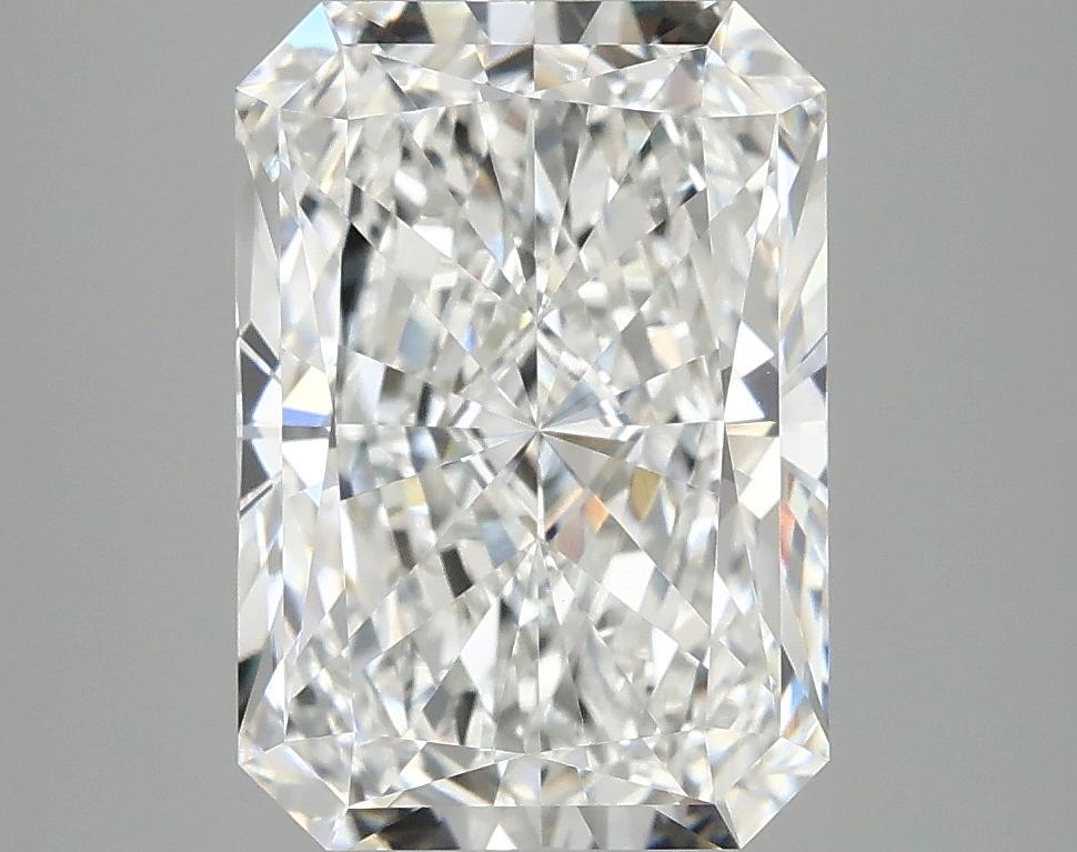 4.1 Carat Radiant Shaped Ideal Cut VVS2 IGI Certified Lab Grown Diamond