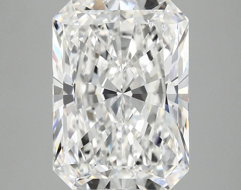 4.0 Carat Radiant Shaped Ideal Cut VVS2 IGI Certified Lab Grown Diamond