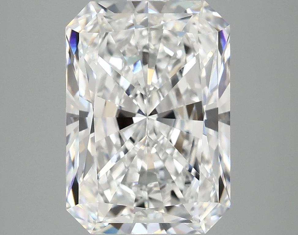 4.07 Carat Radiant Shaped Ideal Cut VVS2 IGI Certified Lab Grown Diamond