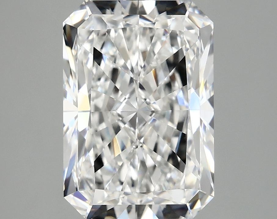 3.43 Carat Radiant Shaped Ideal Cut VVS2 IGI Certified Lab Grown Diamond