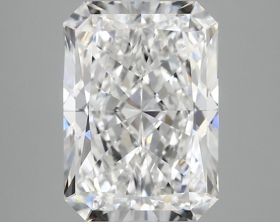 3.93 Carat Radiant Shaped Ideal Cut VVS2 IGI Certified Lab Grown Diamond