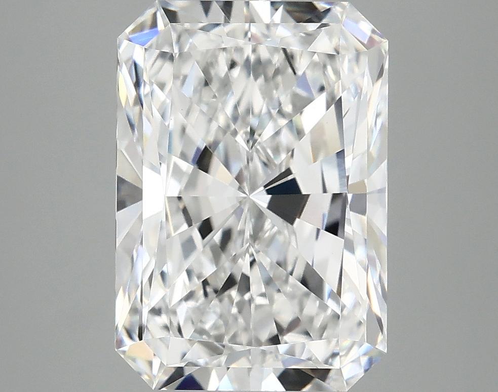 4.07 Carat Radiant Shaped Ideal Cut VVS2 IGI Certified Lab Grown Diamond