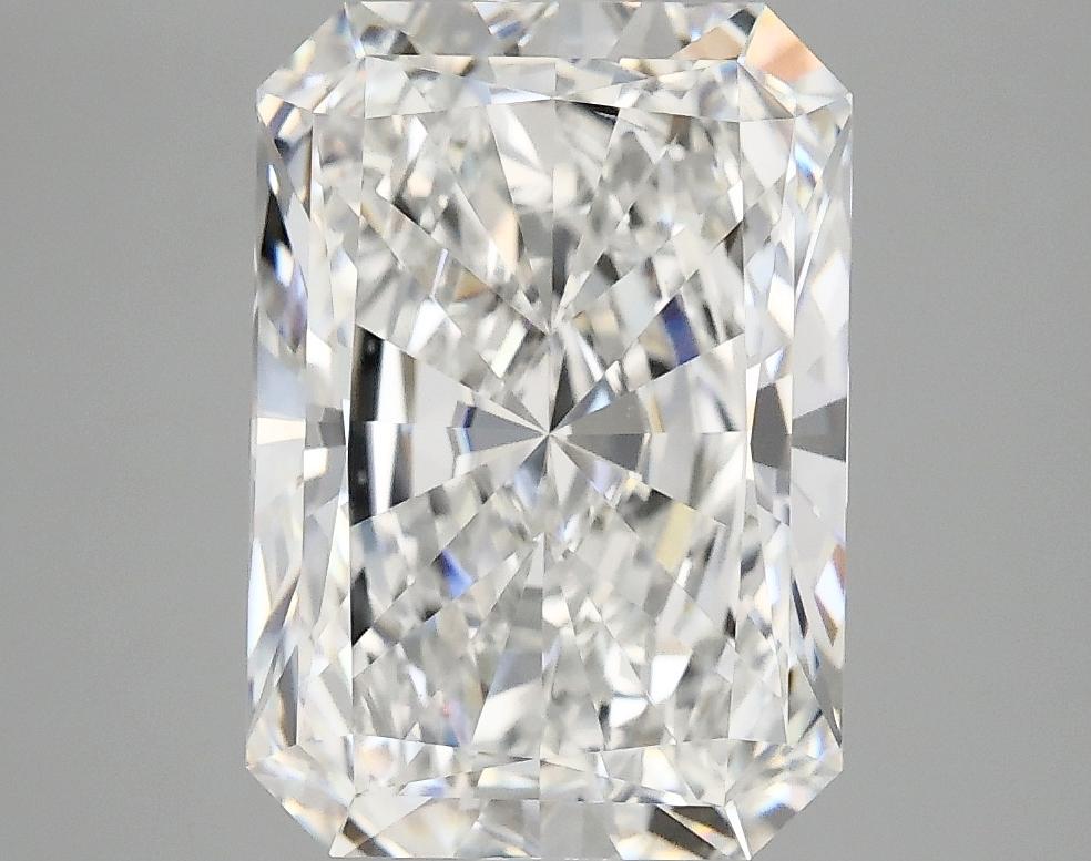 3.9 Carat Radiant Shaped Ideal Cut VS2 IGI Certified Lab Grown Diamond