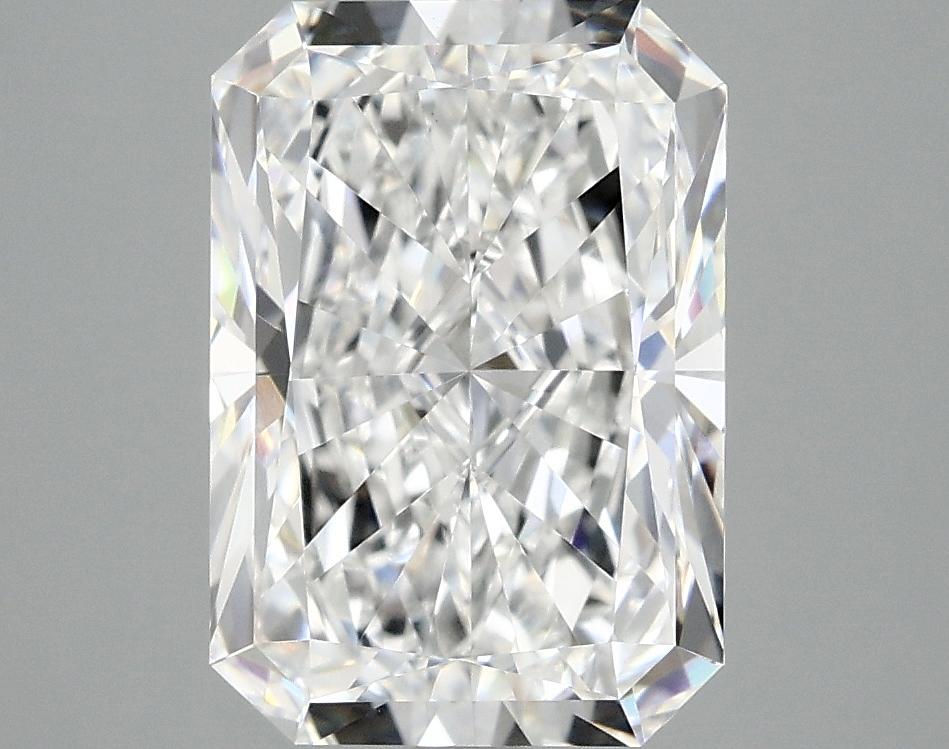 3.77 Carat Radiant Shaped Ideal Cut VVS2 IGI Certified Lab Grown Diamond